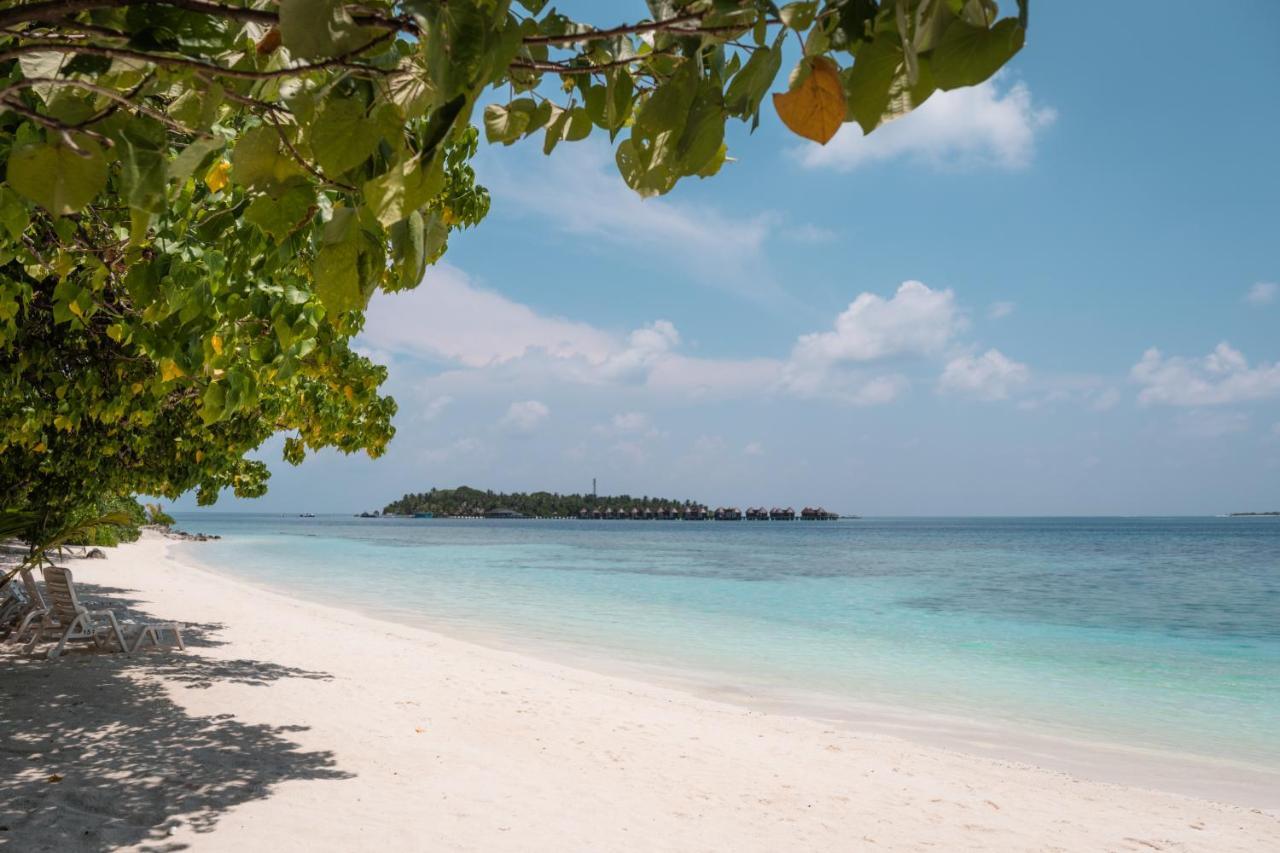 Paguro Seaview Hotel Bodufolhudhoo Bagian luar foto